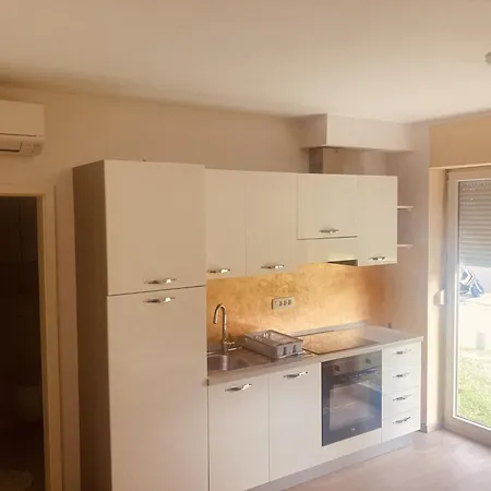 Colors Of Where The Sea Is Near By 2* Koper