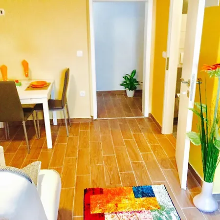 Отель Colors Of Where The Sea Is Near By 2*