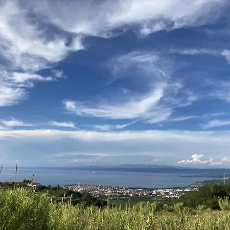 Отель Colors Of Where The Sea Is Near By