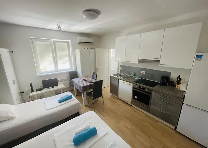 Colors Of Where The Sea Is Near By ホテル コペル