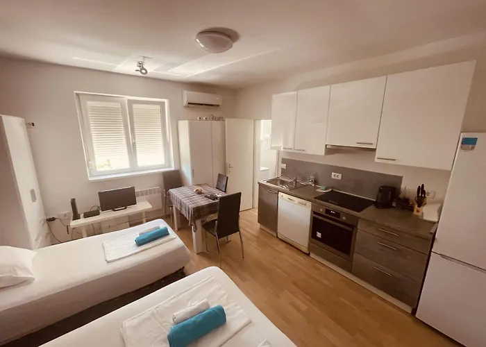 Colors Of Where The Sea Is Near By Hotel 2*