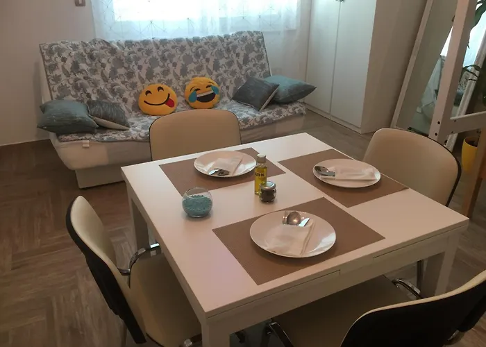 ホテル Colors Of Where The Sea Is Near By 2*